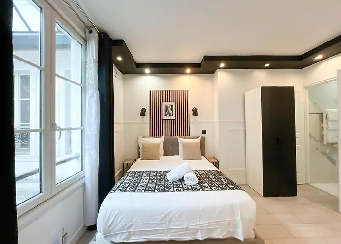 Urban Flat 55 - Atelier Marilyn Monroe Apartment