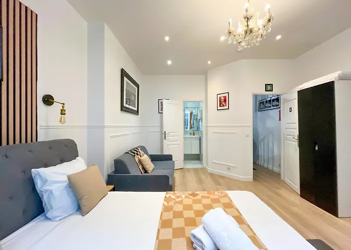 Urban Flat 55 - Atelier Marilyn Monroe Apartment Paris