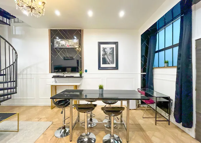 Apartment Urban Flat 55 - Atelier Marilyn Monroe