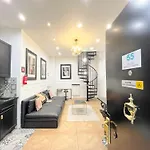 Urban Flat 55 - Atelier Marilyn Monroe